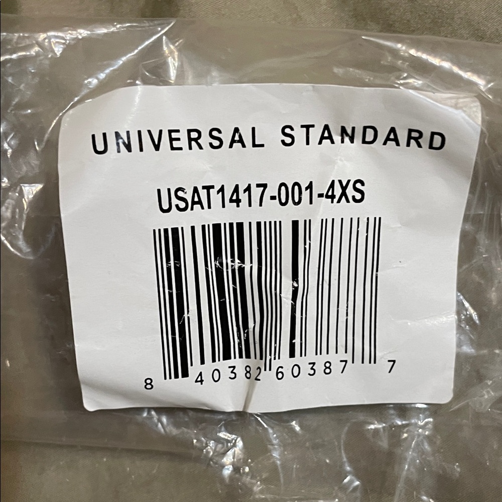 🌺SALE🌺Universal Standard Black Tank Top - Picture 10 of 11
